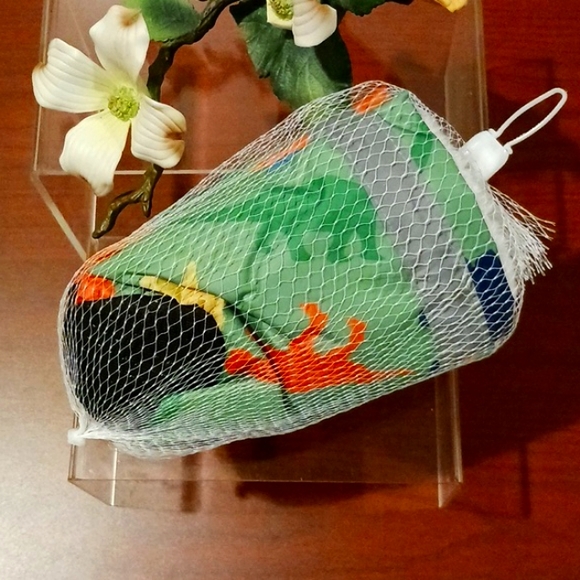 New Heart ToTaIL Pet Rain 🌧 Boots - Picture 7 of 8